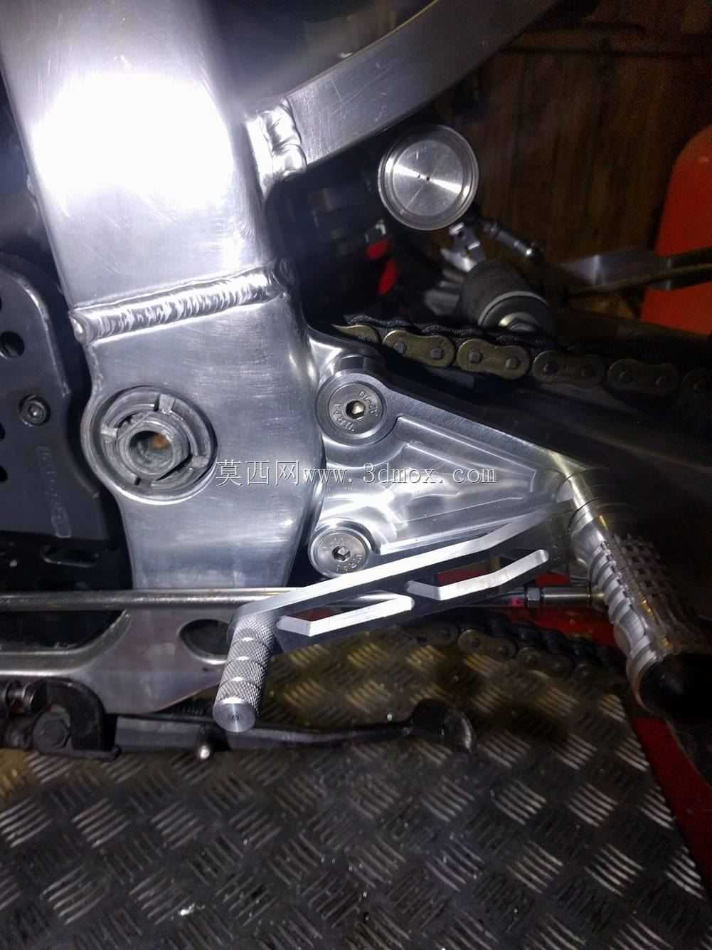 Platine Arri��re Support S��lector de Vitesse 1100 GSXR