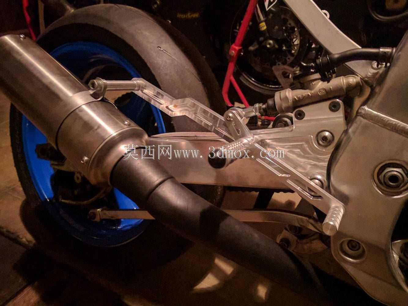 Platine Arrière支架氟利昂+固定Echappent 1100 GSXR