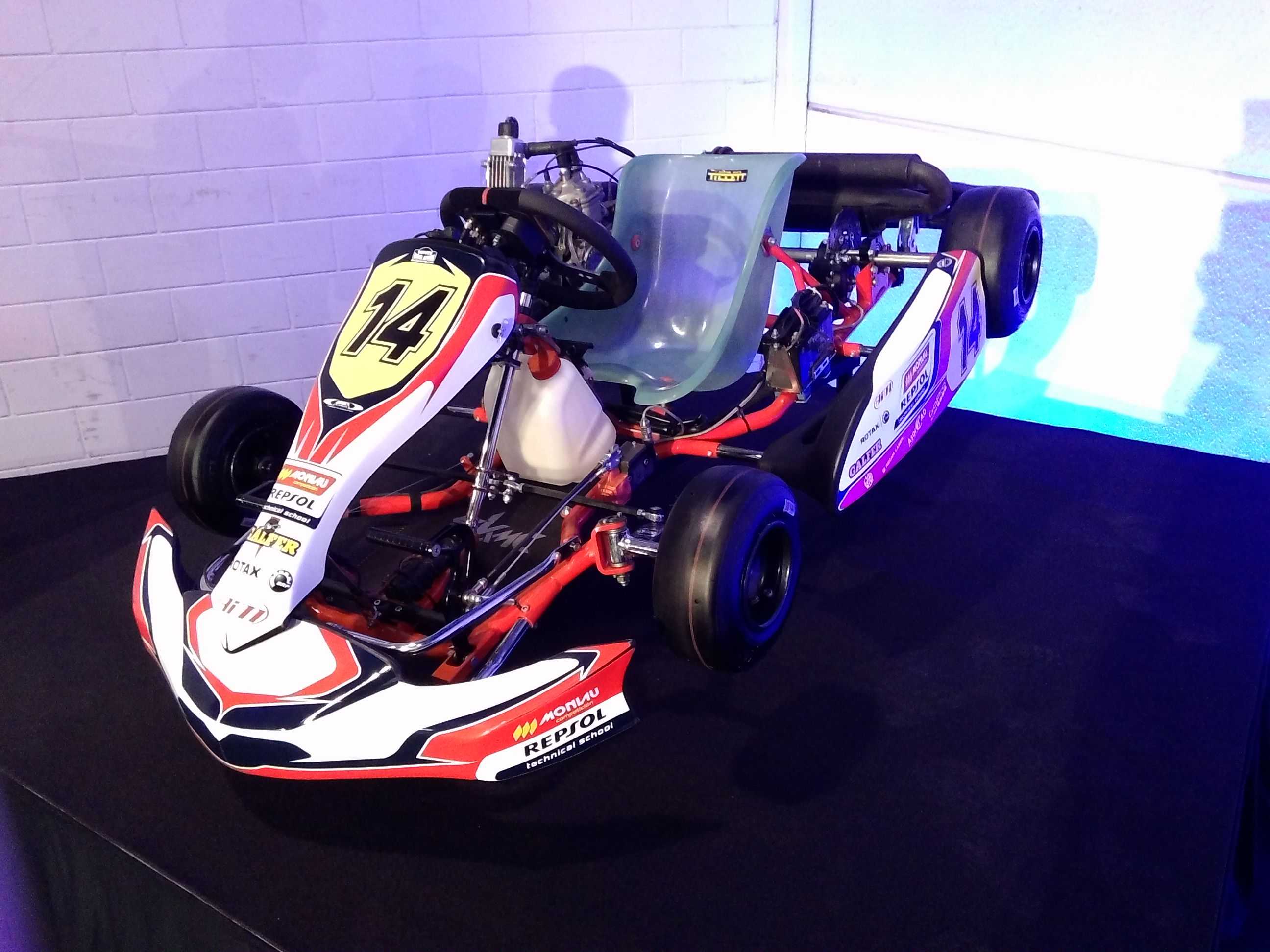 CIK/FIA�Ͽɵ����ֿ�����