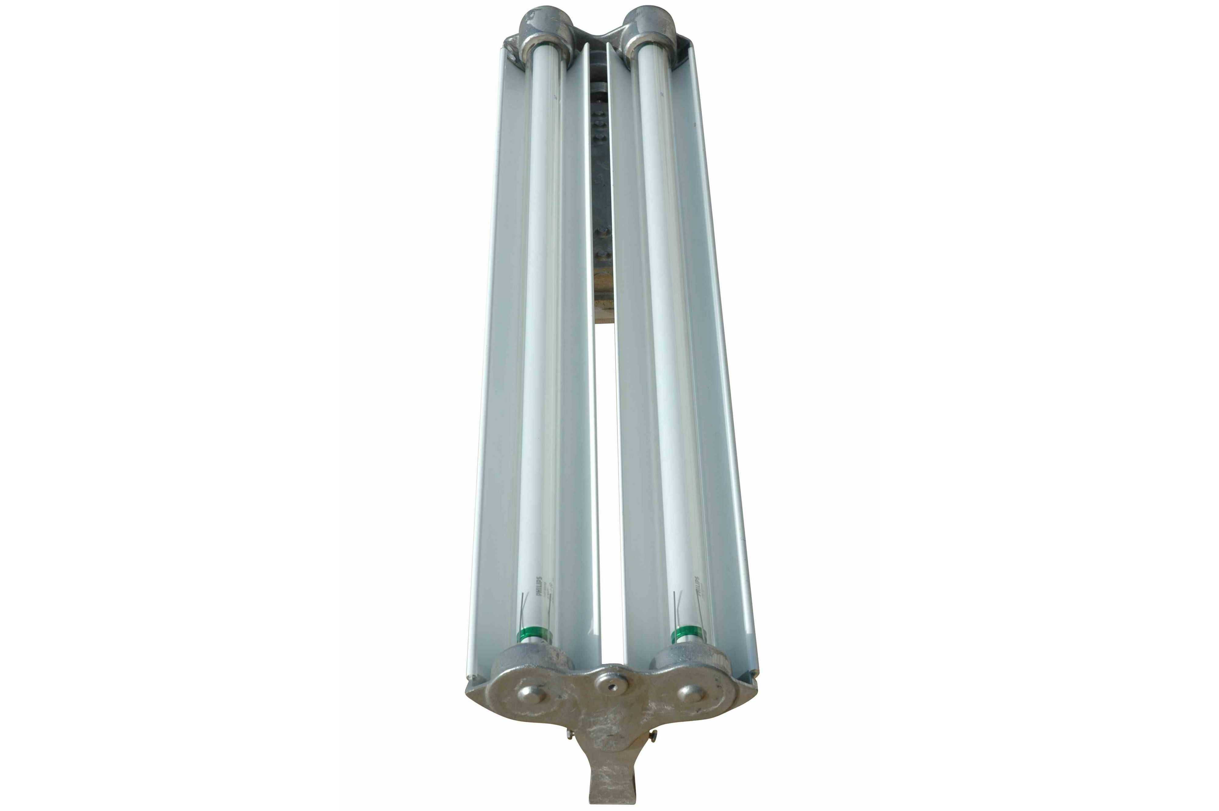 表面安装防爆荧光灯-喷漆室-220V,50/60Hz