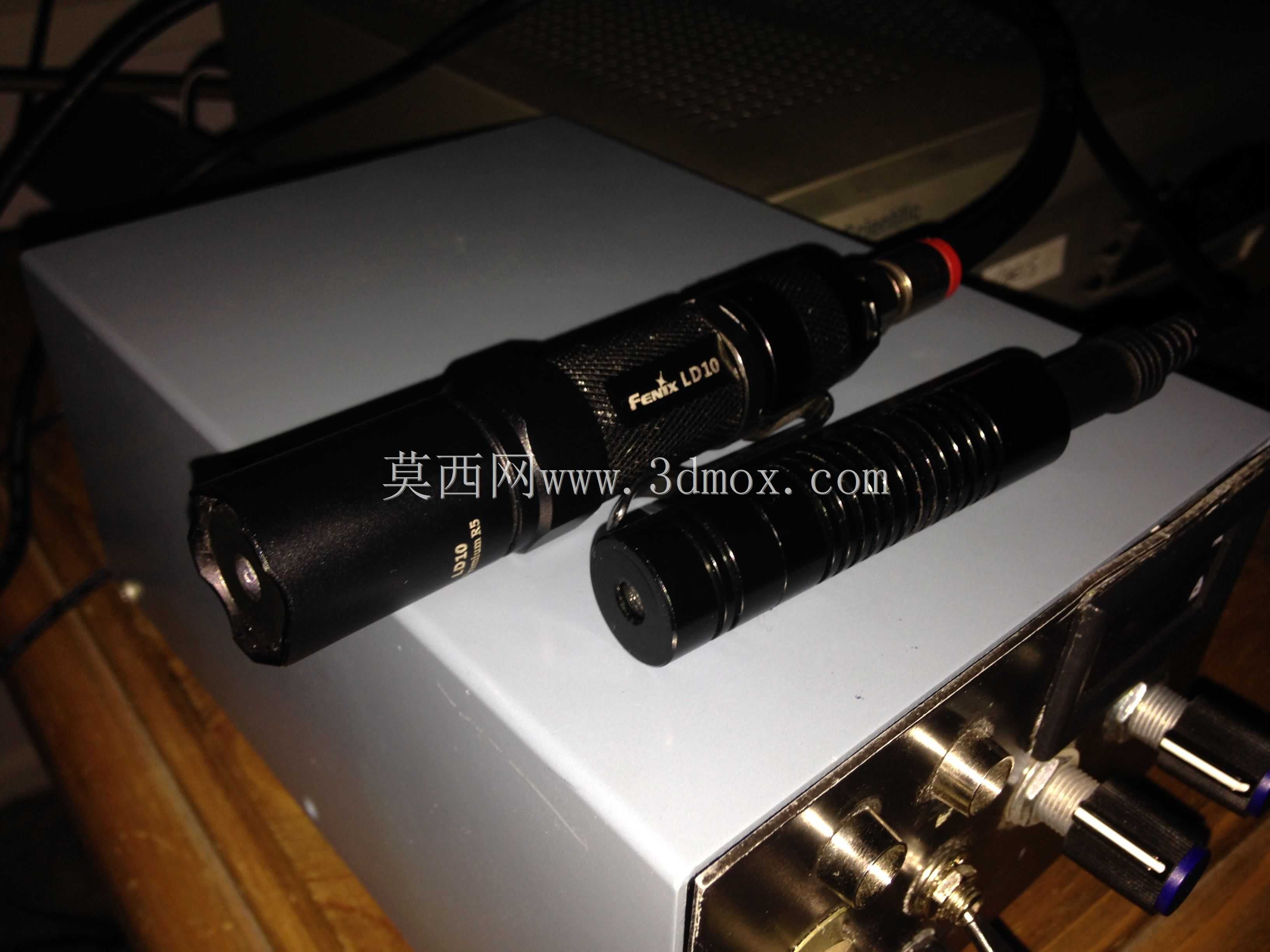 2500 mW 445 nmֱ�Ӽ�������ܣ��䱸��������