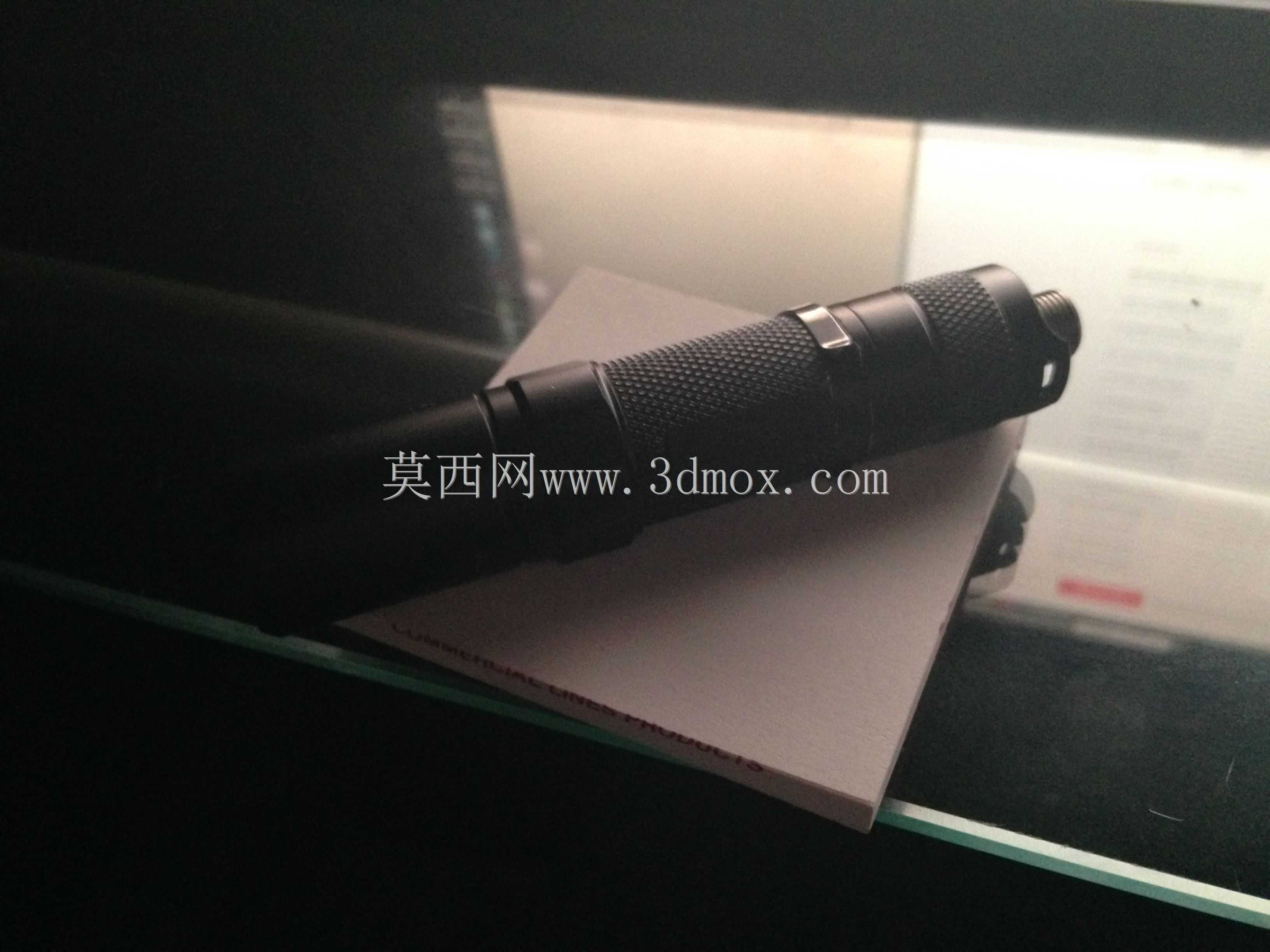 2500 mW 445 nmֱ�Ӽ�������ܣ��䱸��������