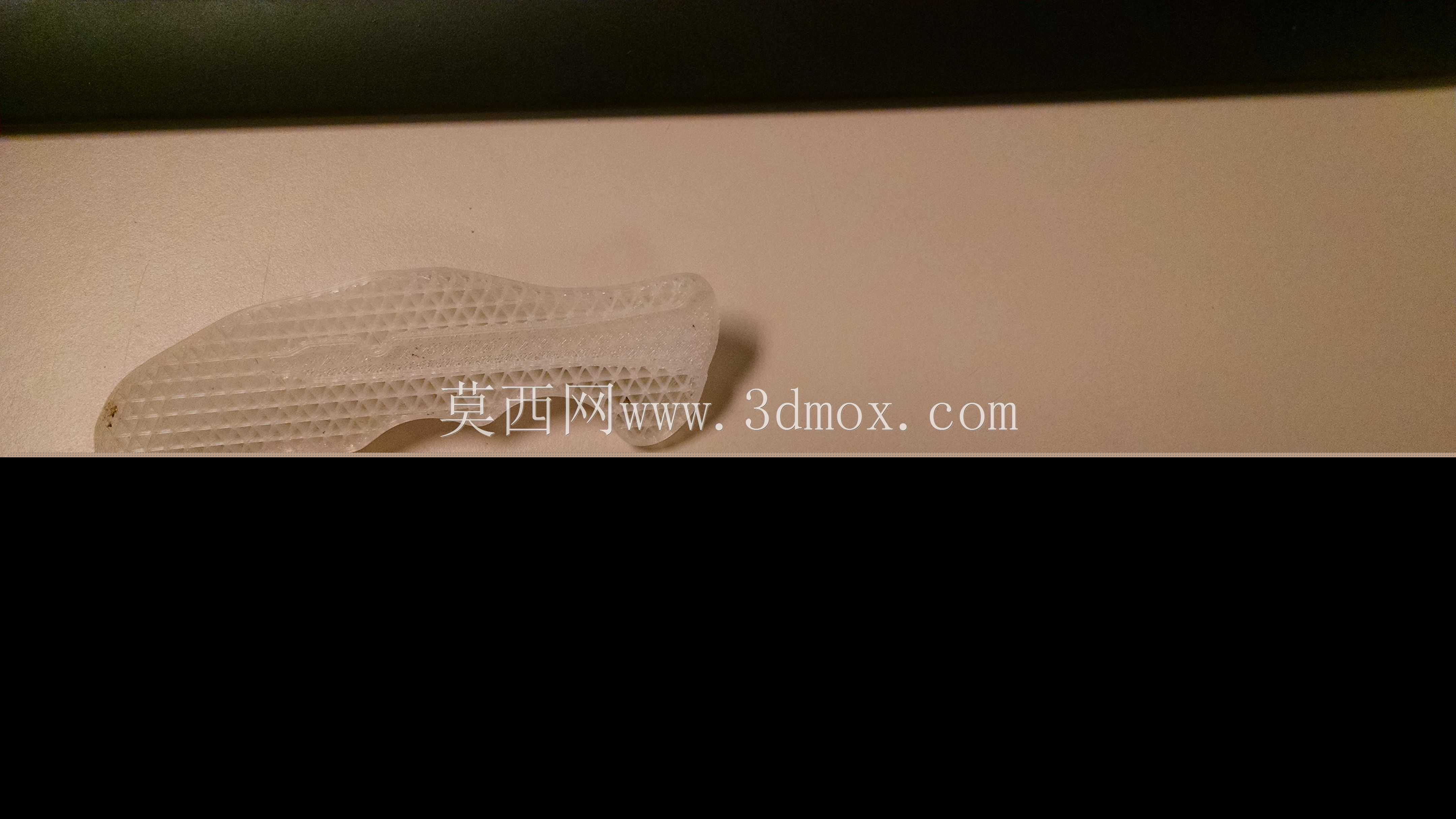 带ERGO手柄和护套的莫拉刀
