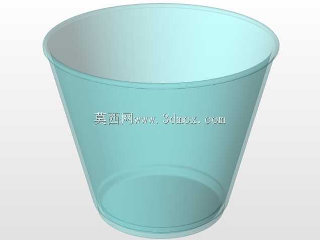漂亮的酒杯