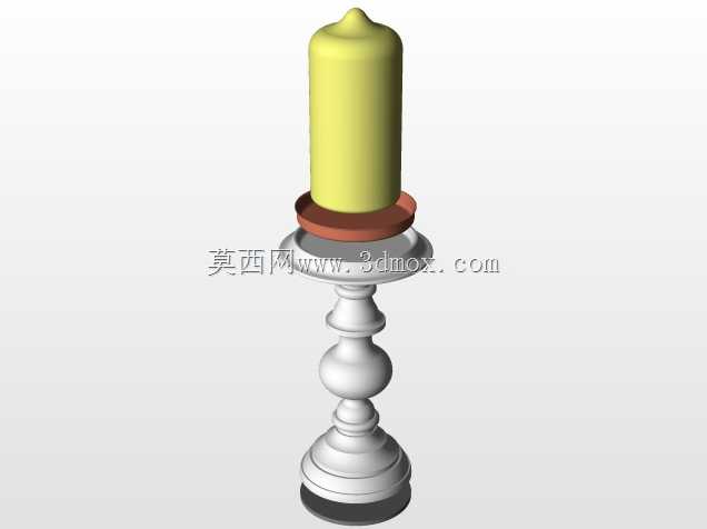 山毛榉制成的烛台