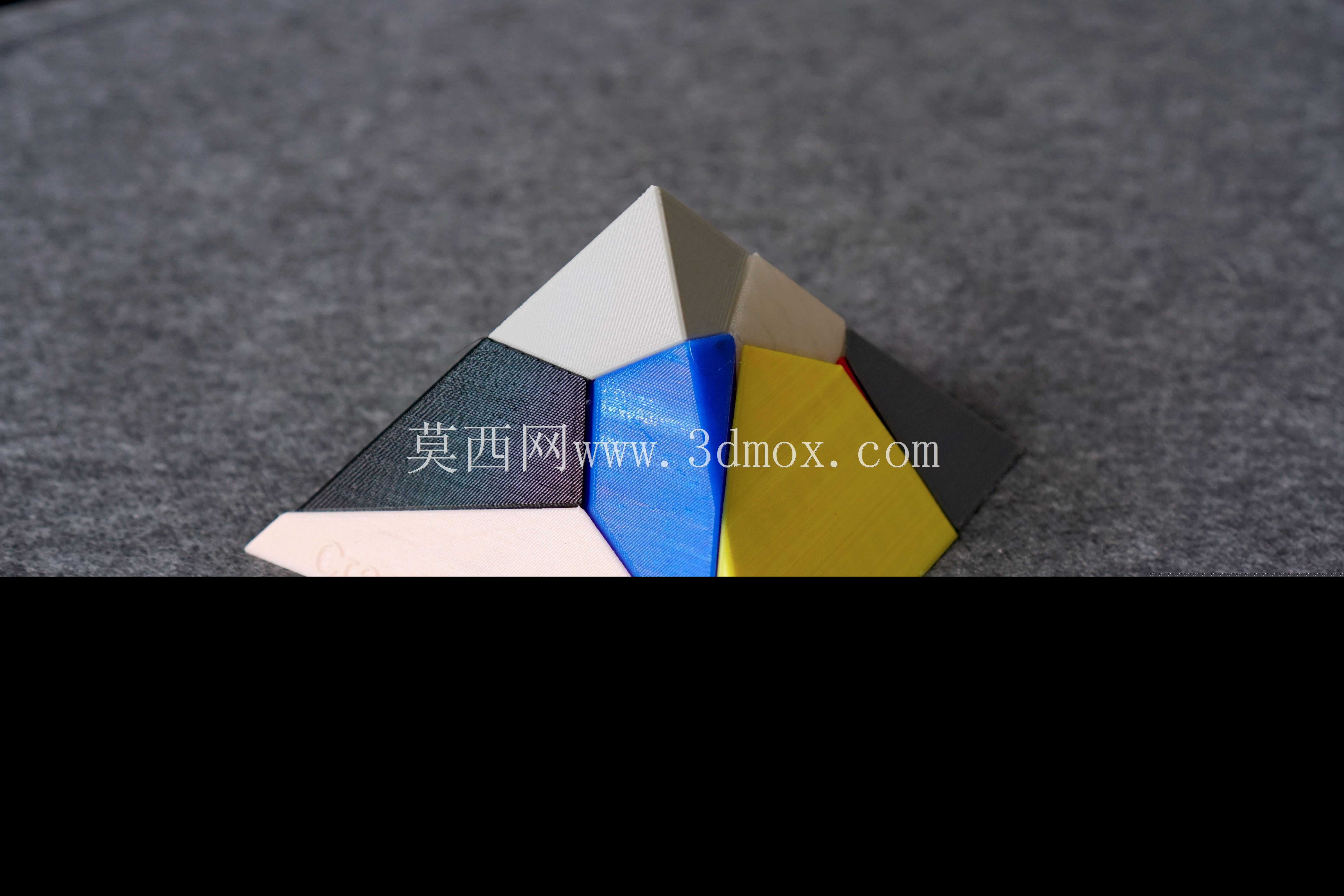 Voronoi���Ѵ�ӡ��λ������ƴͼ