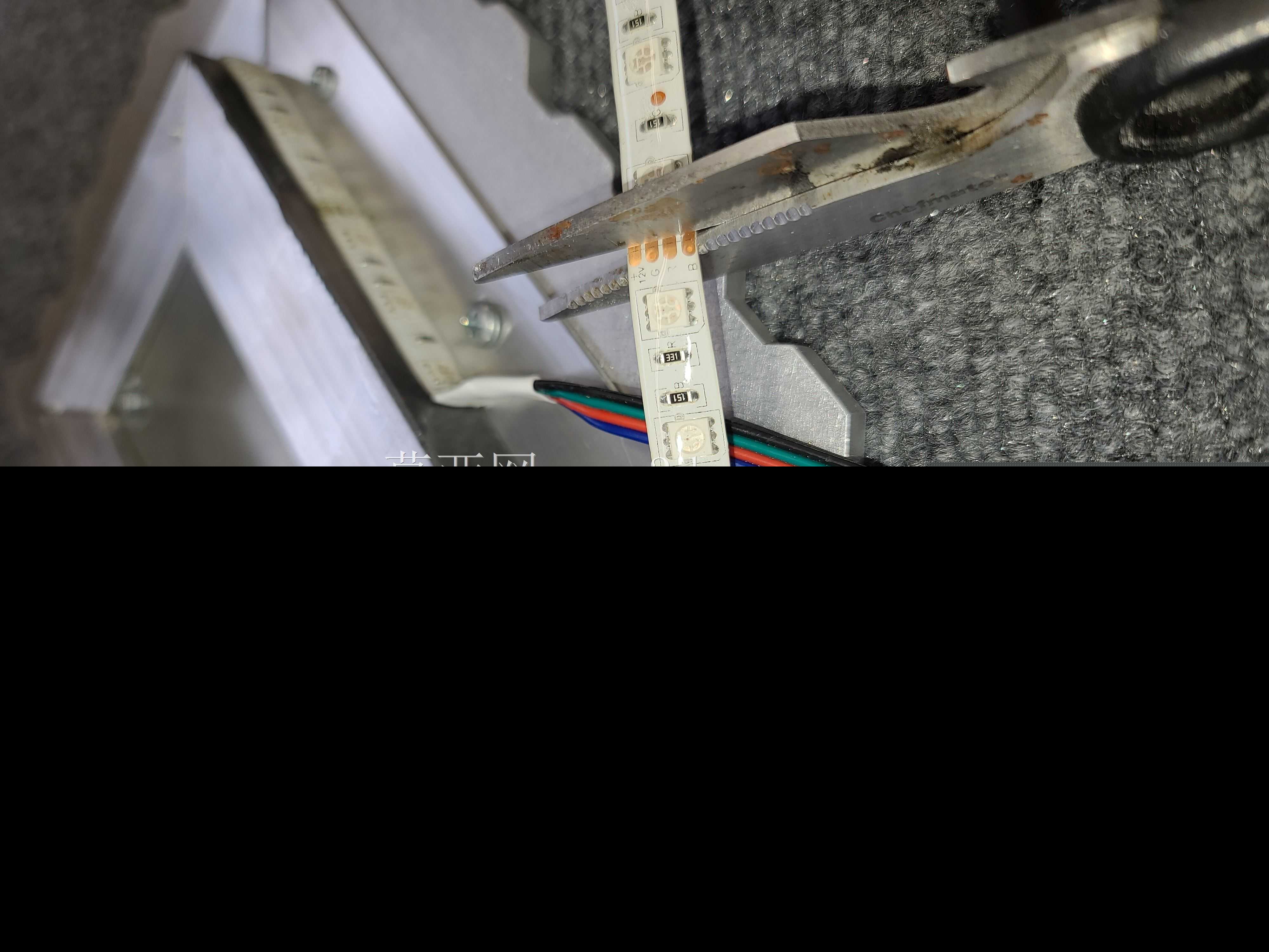 汽车放大器支架