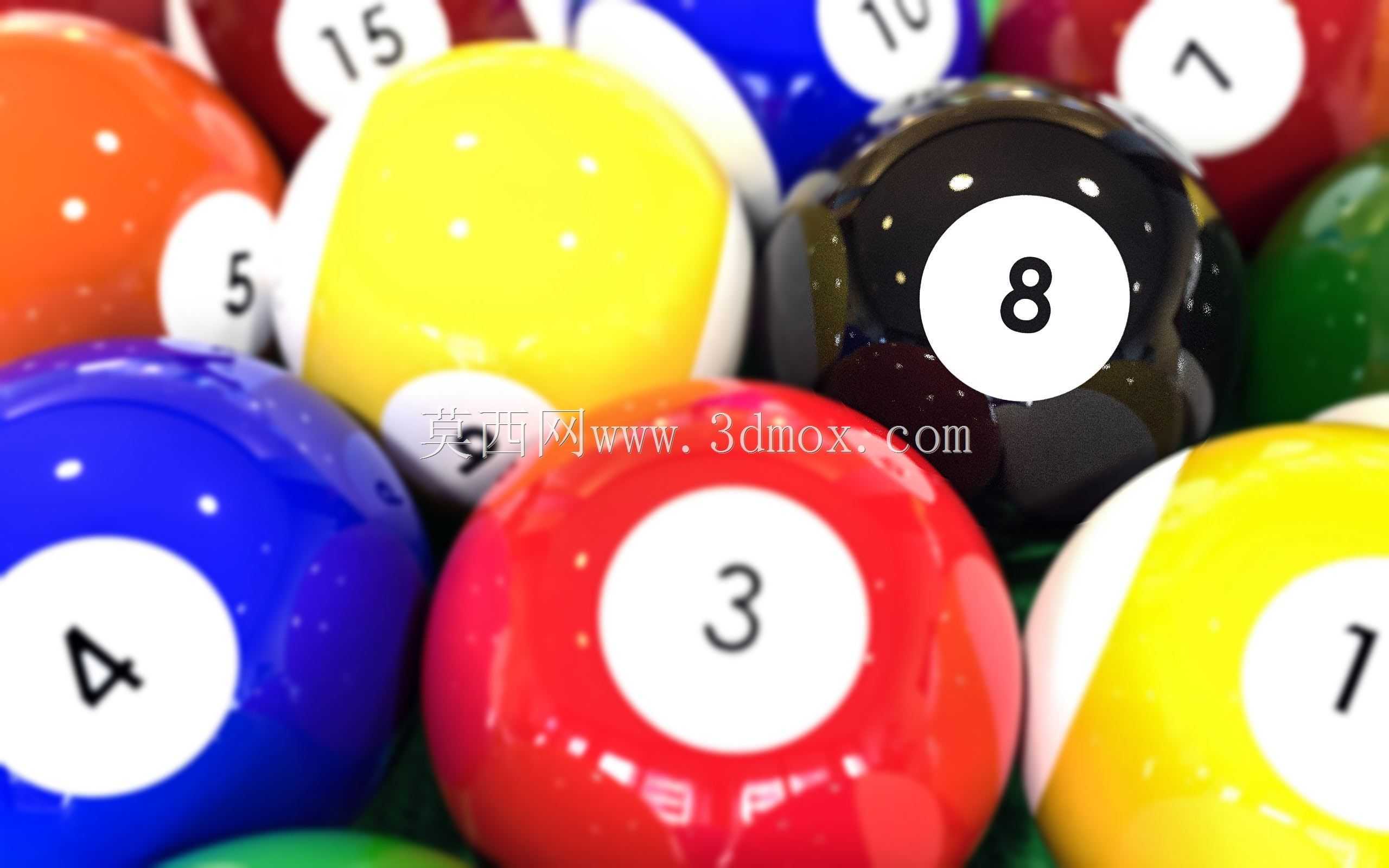 8���