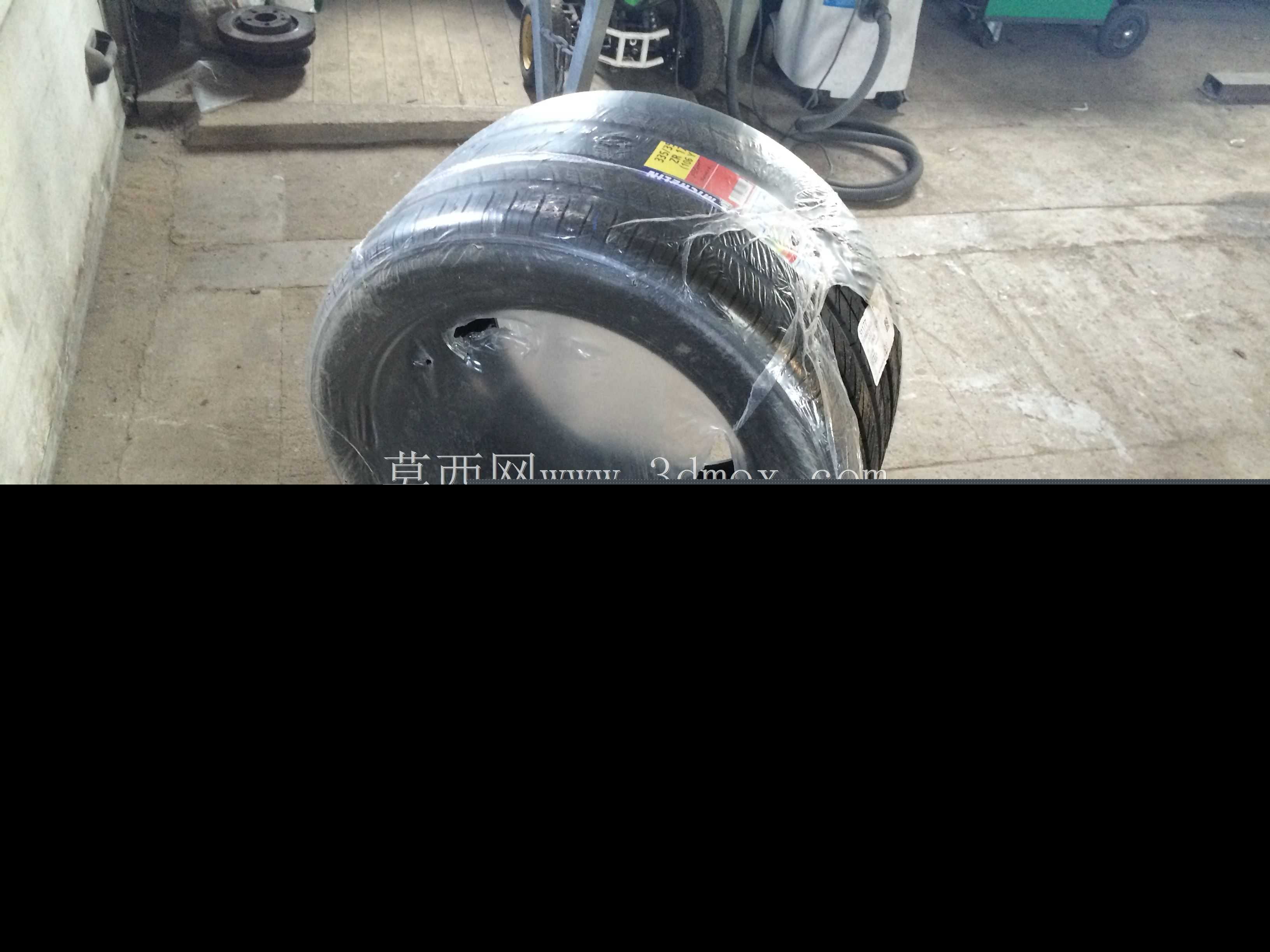 ��̥������R17 335/35