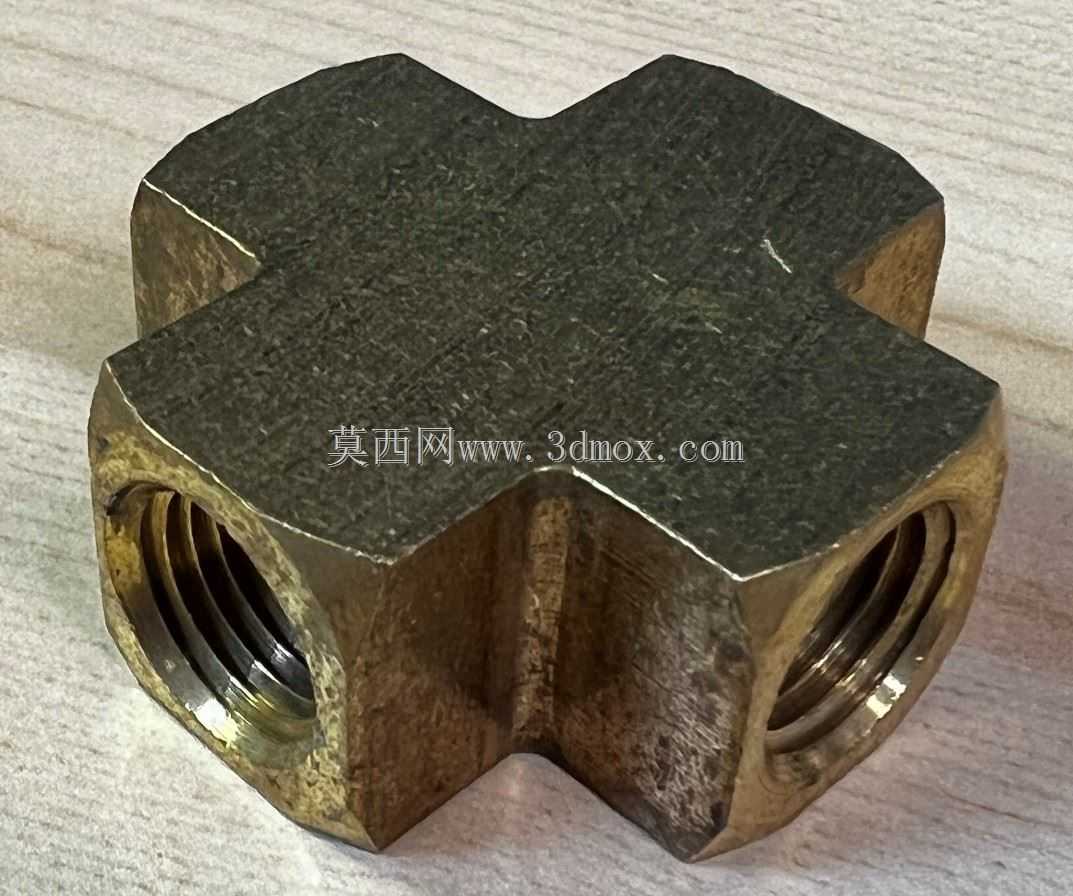 4X 1/4英寸FNPT十字黄铜管件