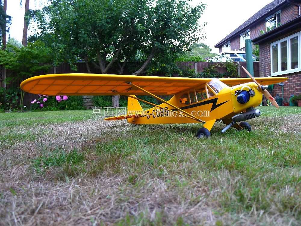 ��������J3