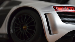 �µ�R8 LMS