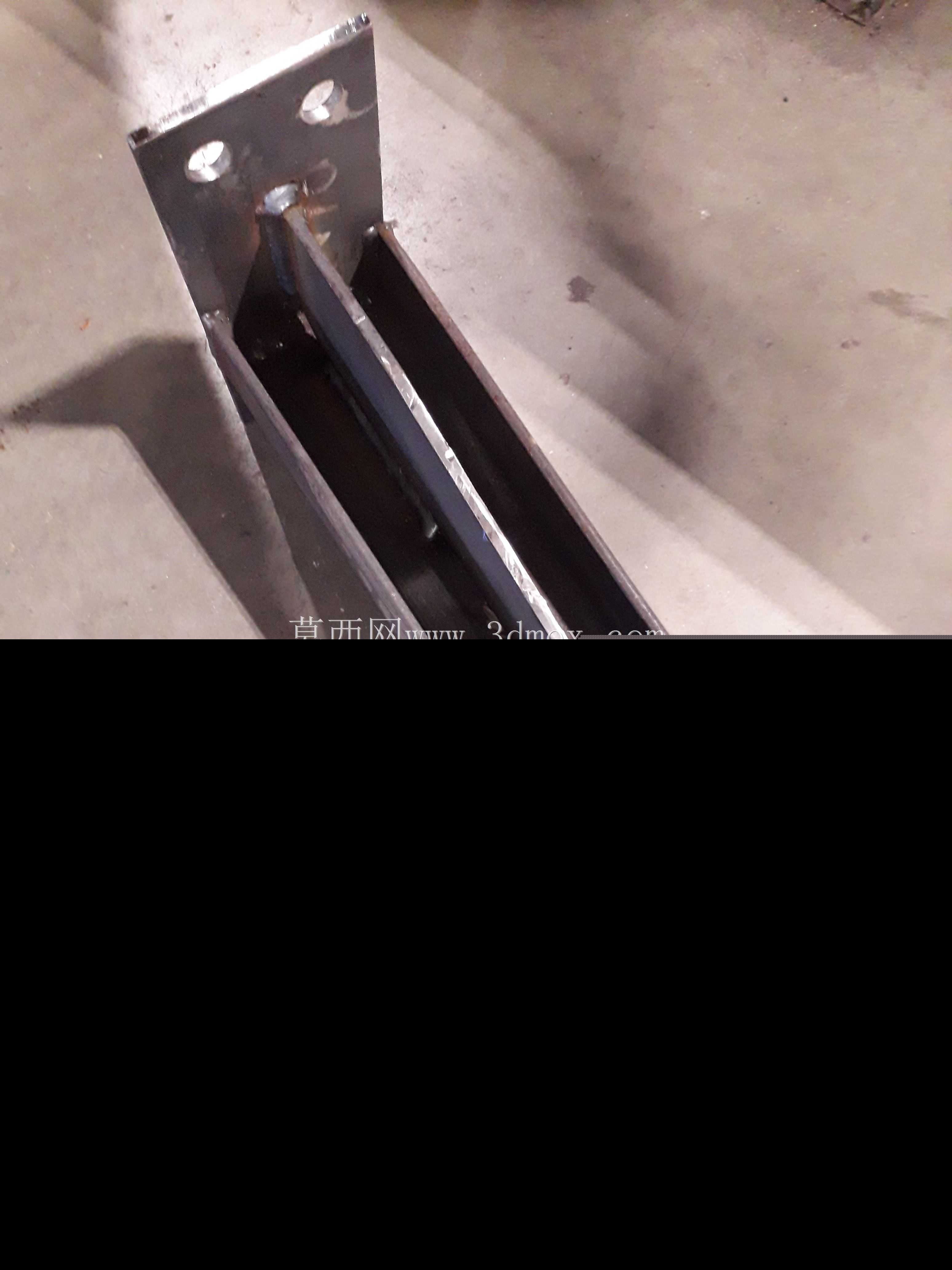 ���α���