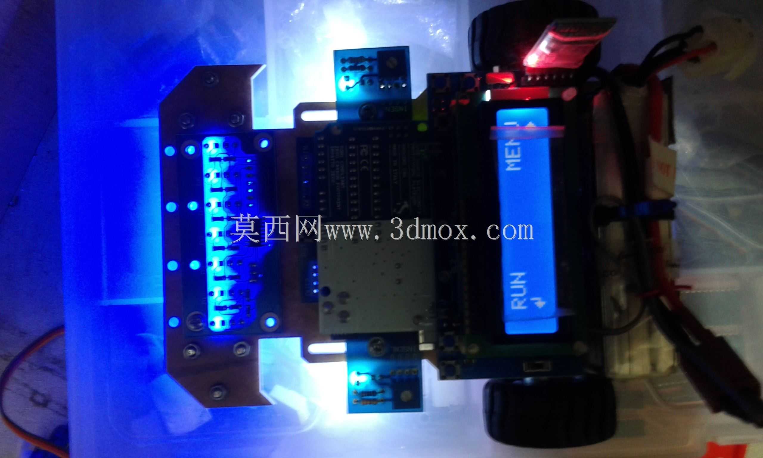 ��Arduino-Uno��ֱ�߸��������