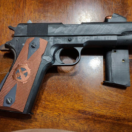 柯尔特1911全尺寸