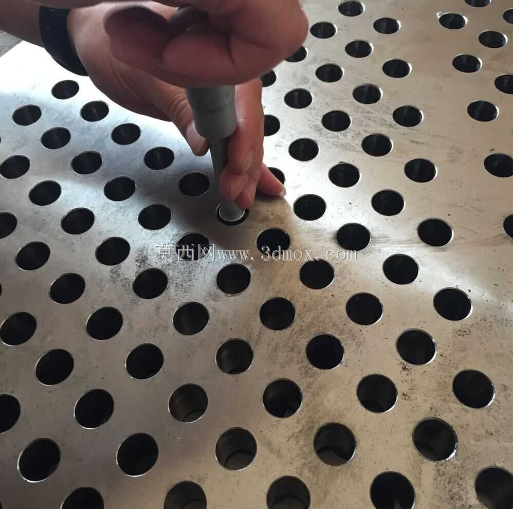 ���˿����