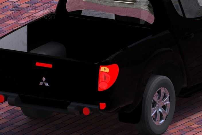 ����L200

