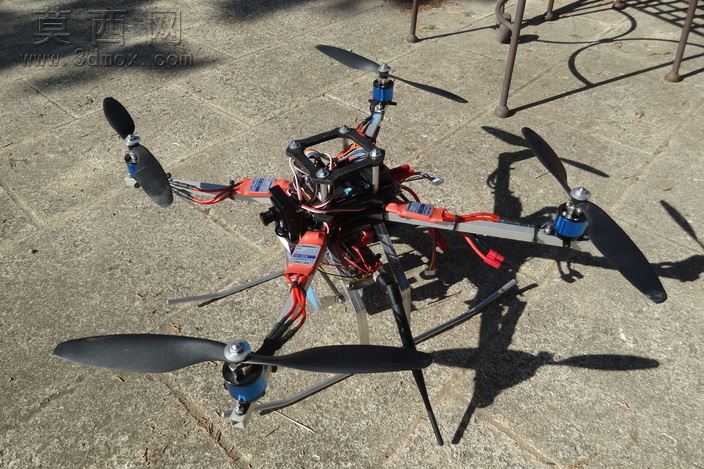 ���˻�Quadcopter�ȶ�ΪFPV

