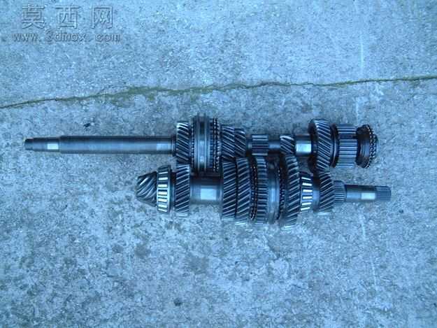 �µ�Quattro016������
