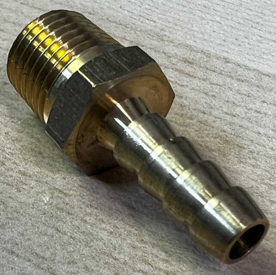 1/4英寸MNPT X 1/4英寸软管ID带刺黄铜配件
