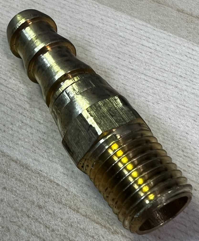1/4“MNPT X 1/2”软管ID带刺软管接头