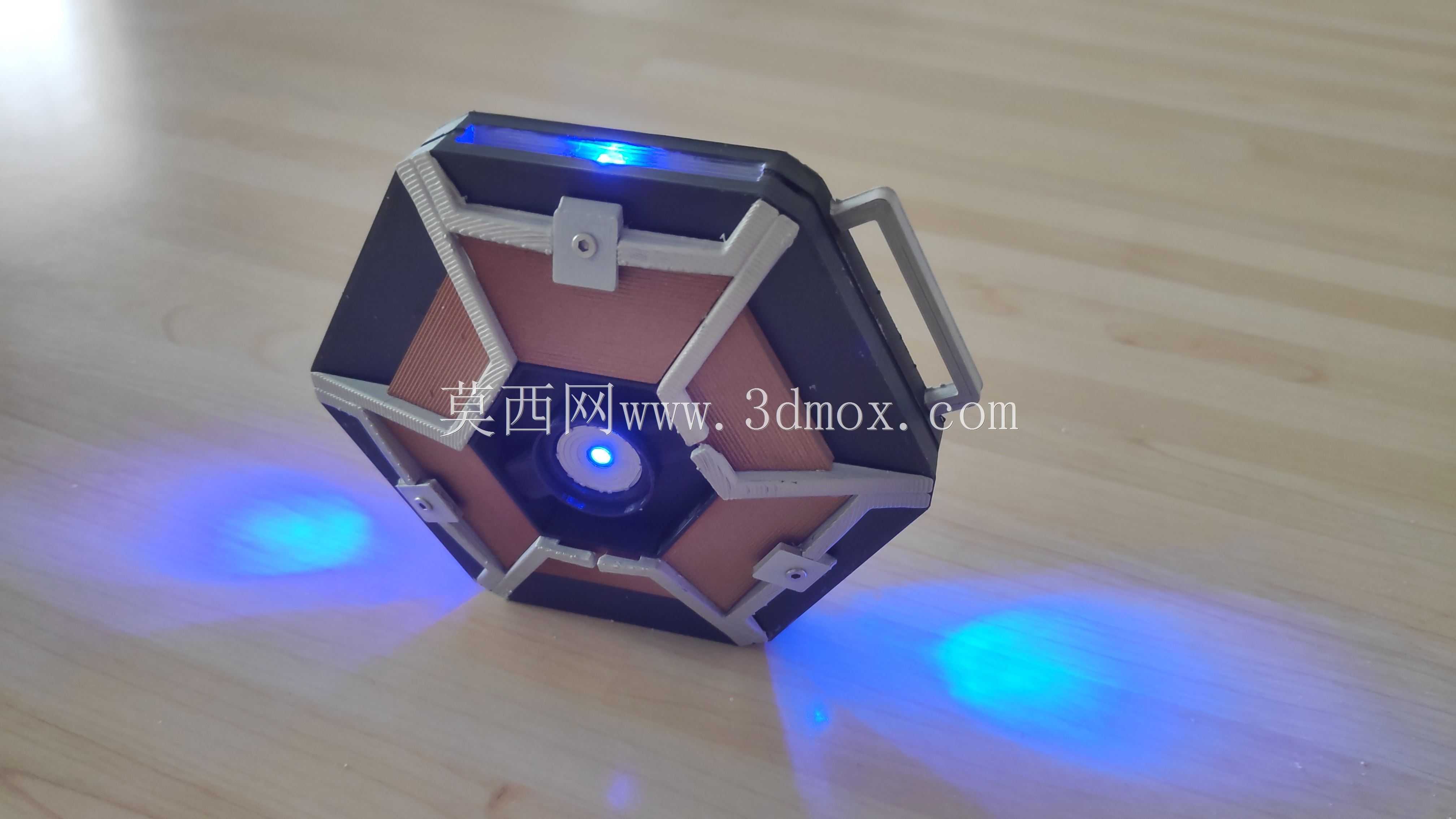 3D可打印Fox Mccloud反光镜(Shine)