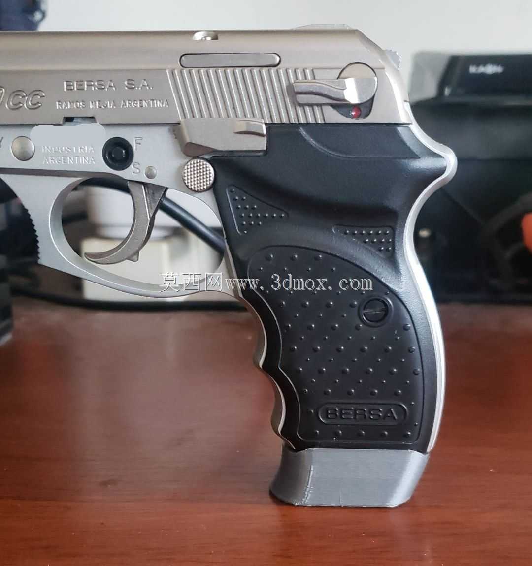 Bersa Thunder 380 CC弹匣扩展