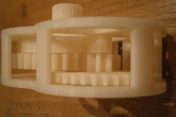 丹尼的3d打印的风了发条马达