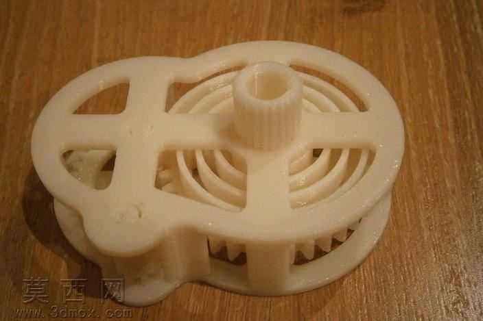 丹尼的3d打印的风了发条马达