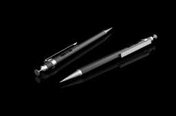 ����Ǧ��0.7MM