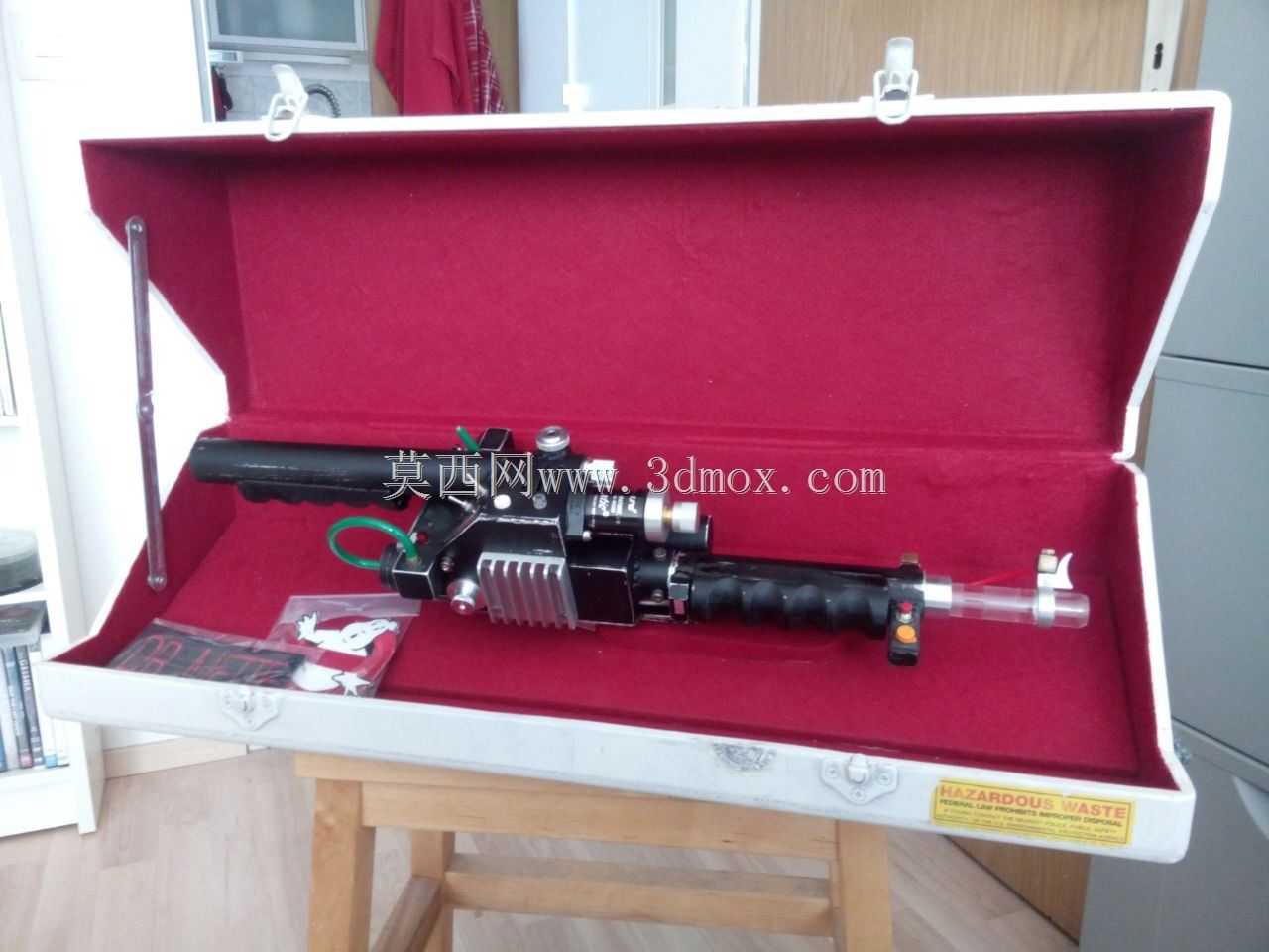 Ghostbusters GB Trower或质子棒,带展示柜