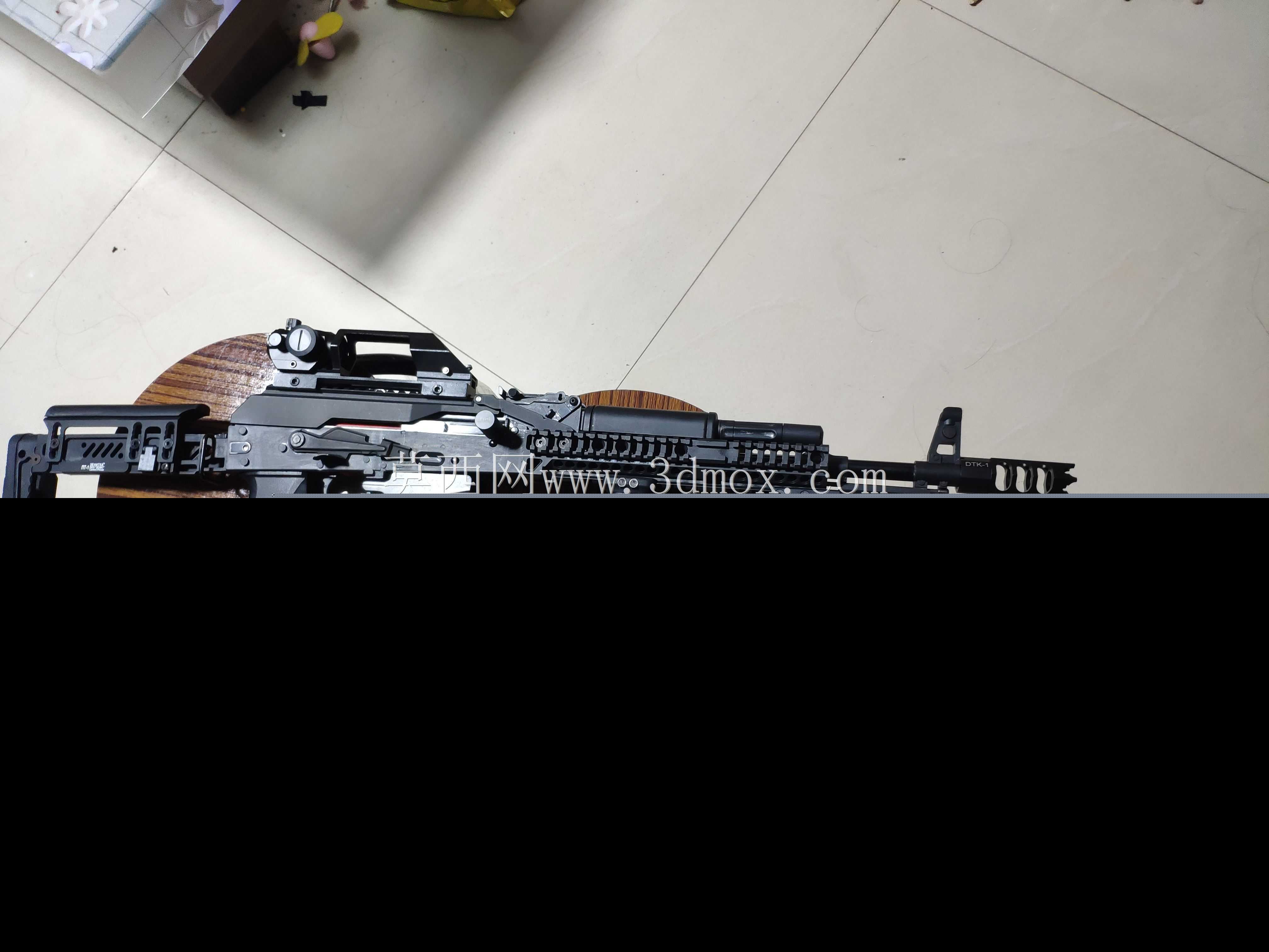 t1瞄具基座