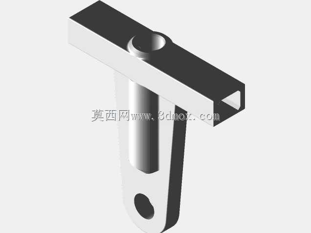 低语挫败双体船行驶高度“T”部分