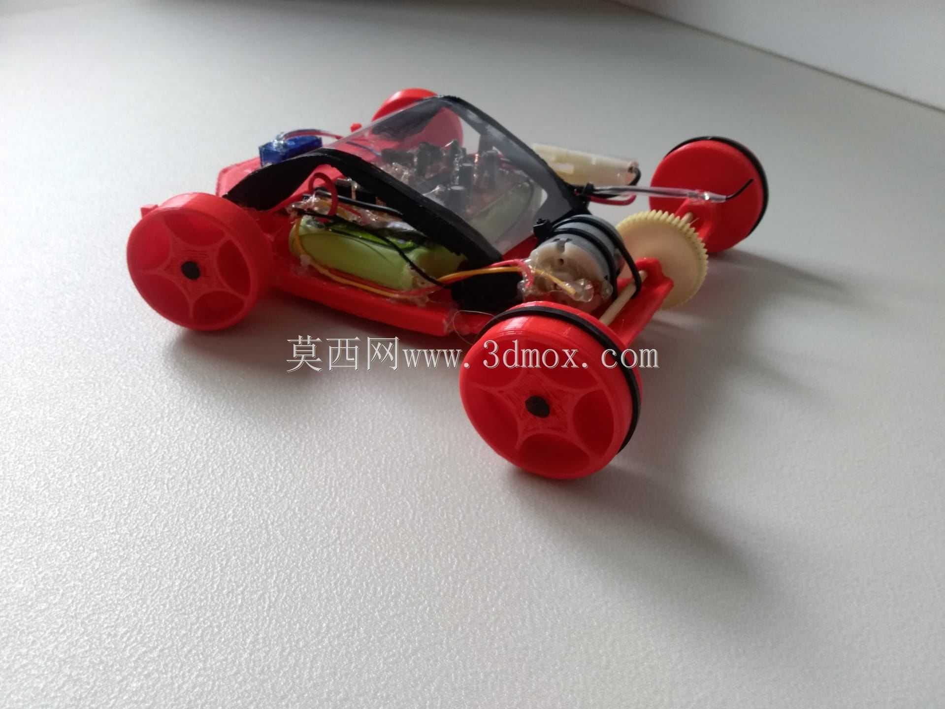 开放式钢筋混凝土车