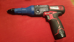 12v�����������í���긽��
