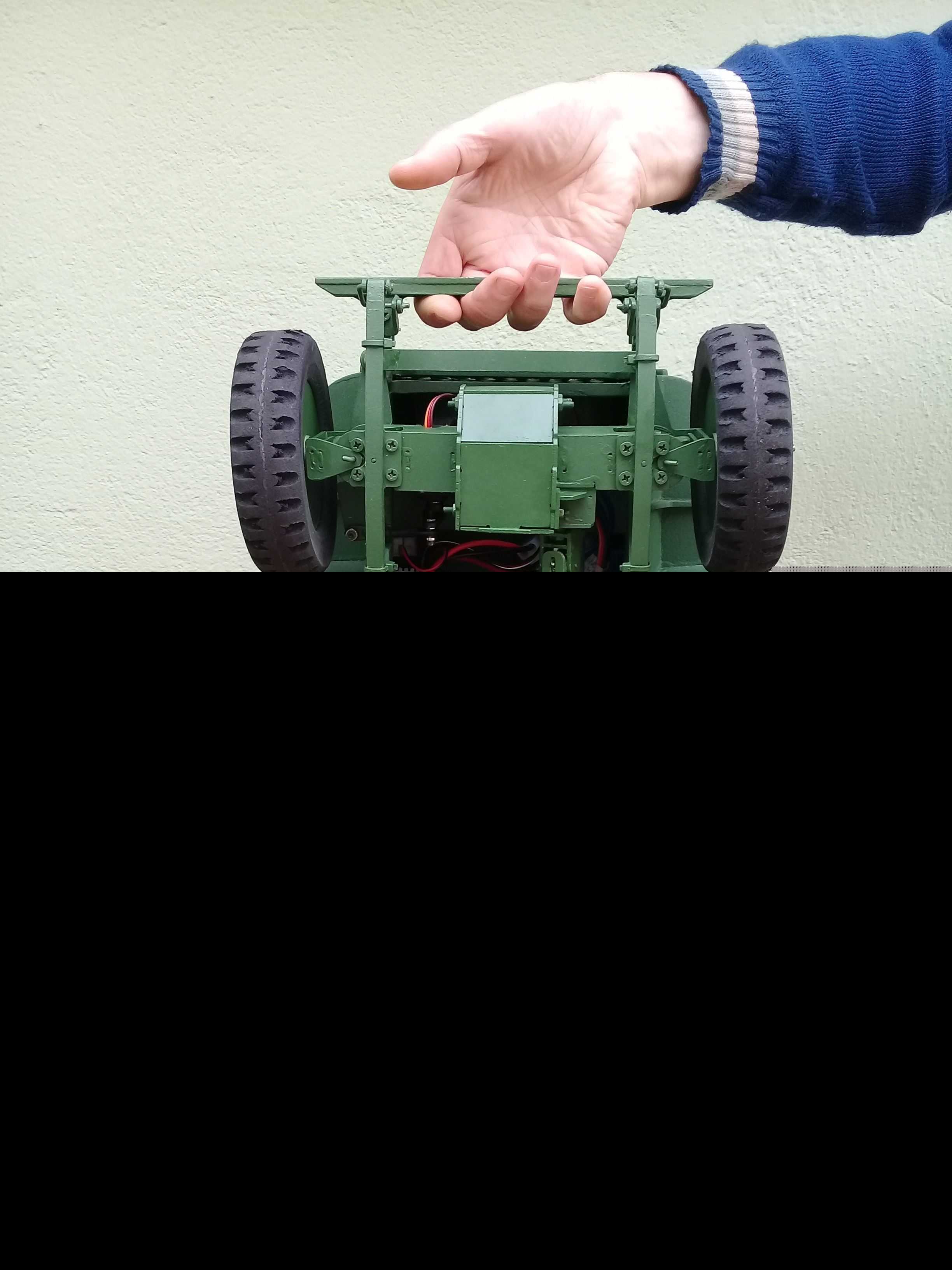 MB-41吉普无线电控制1:6比例