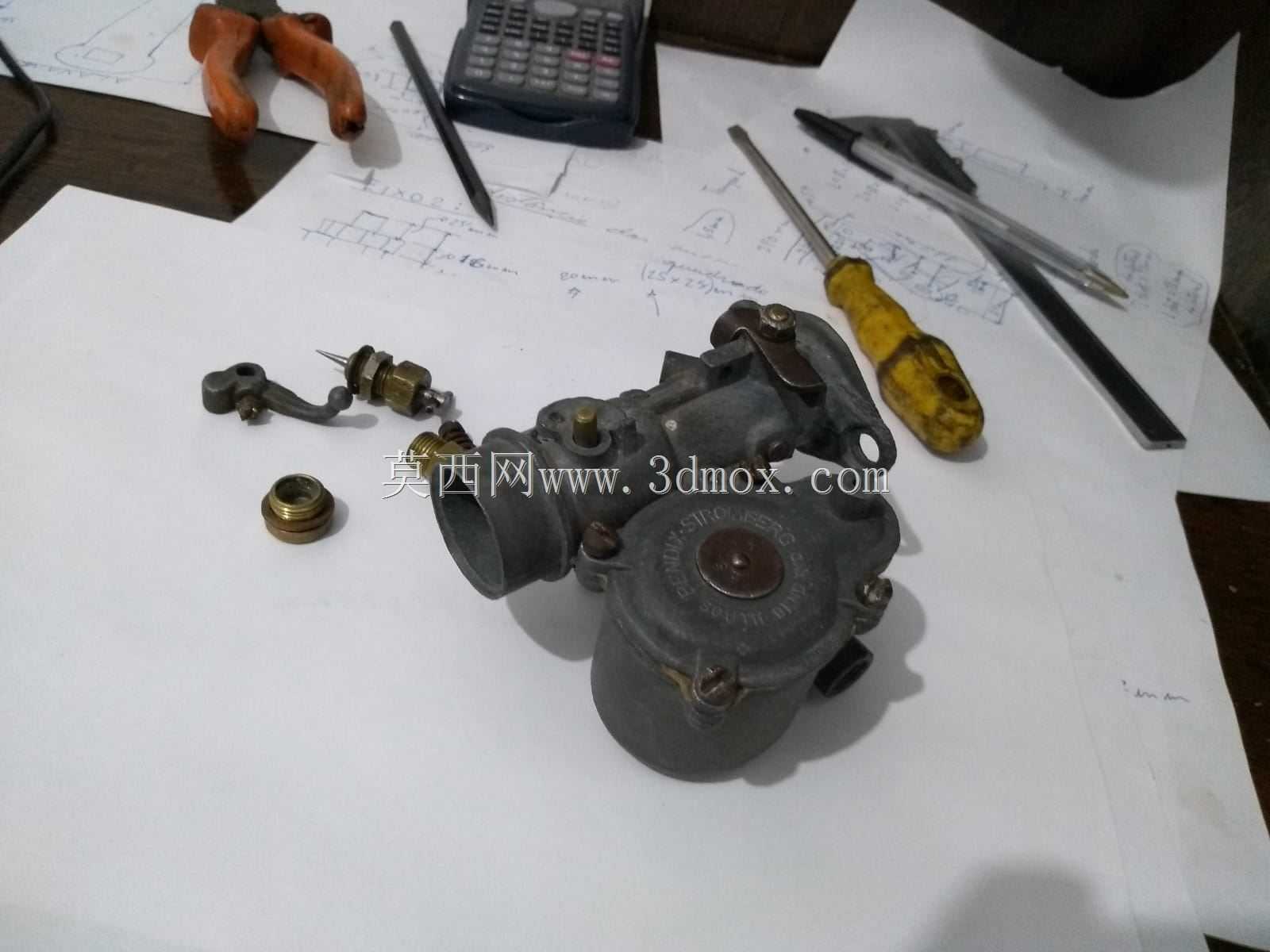 BENDIX-STROMBERG�ɻ�����