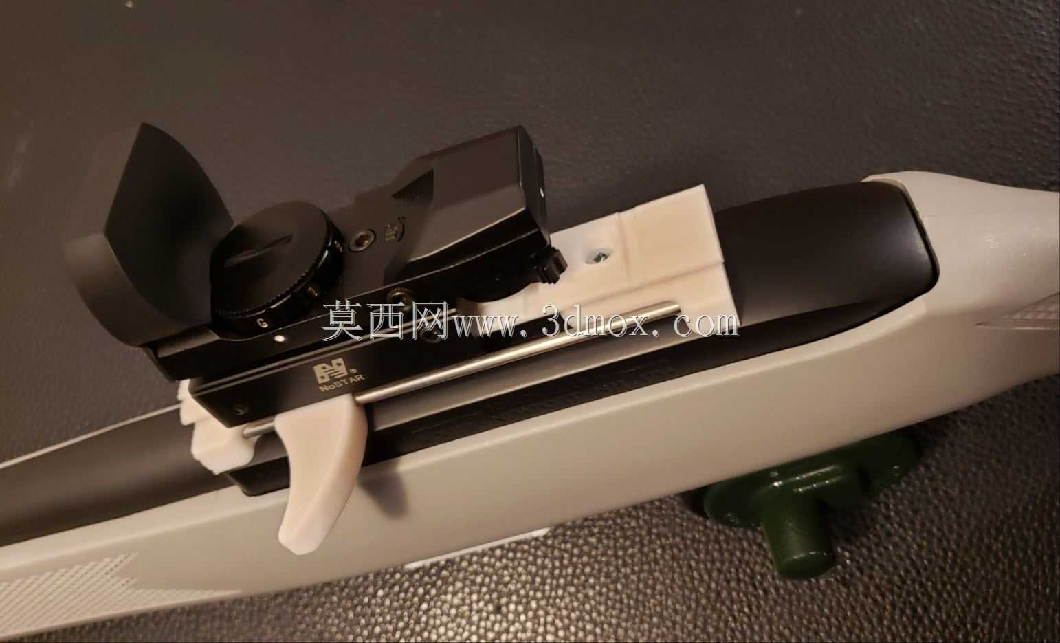 Ruger 10-22左侧充电手柄