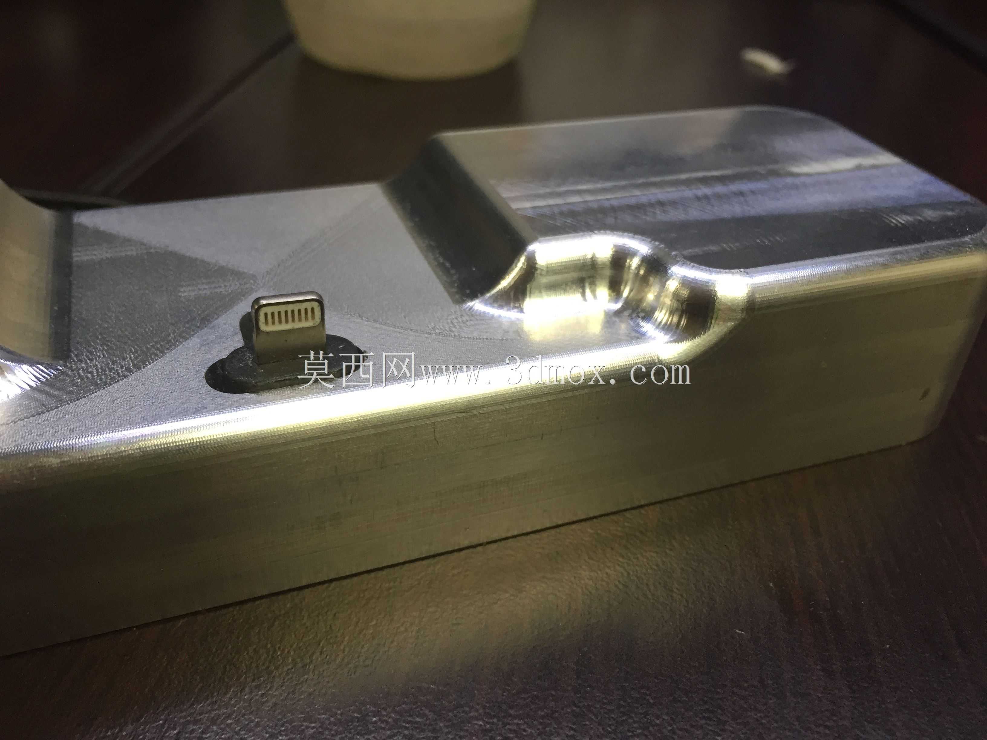 iPhone Dock