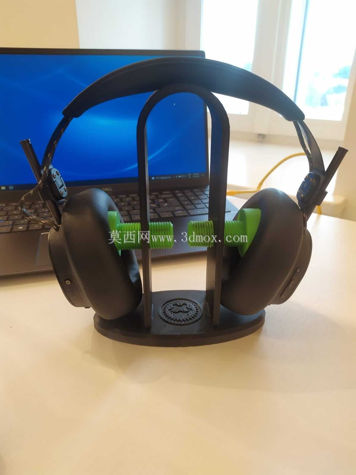 ������