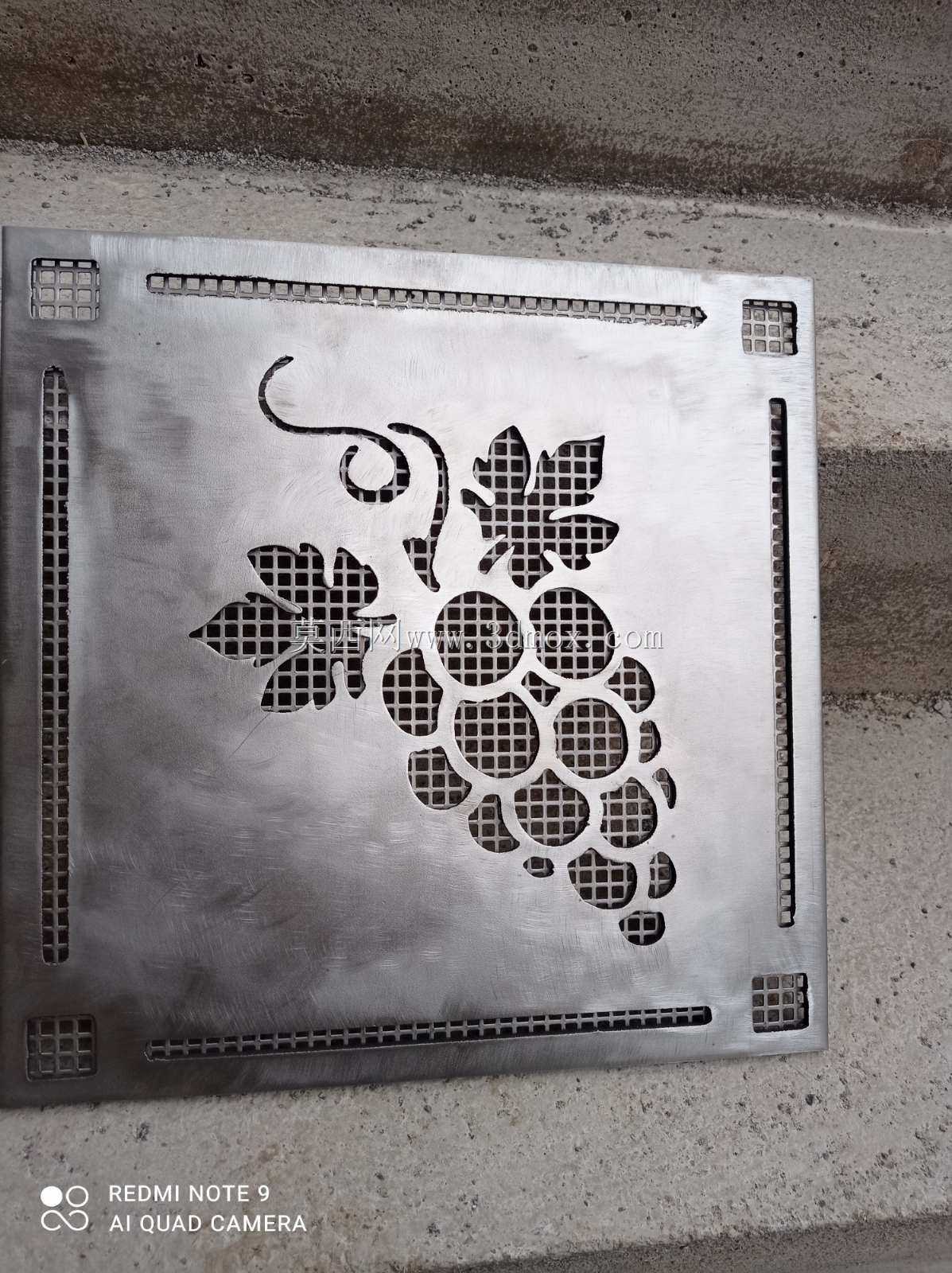�����и�ʯī����