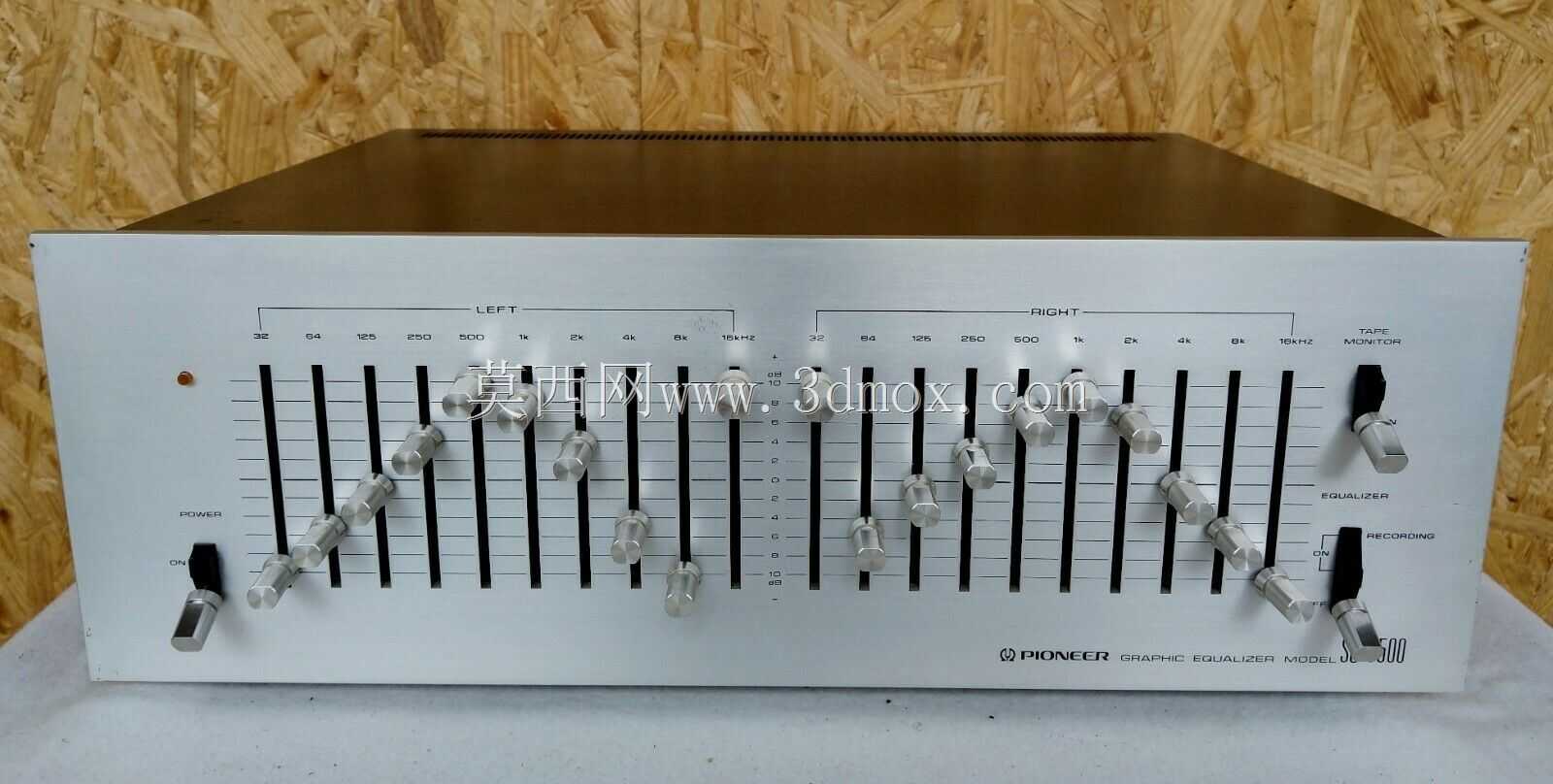 Pioneer_ͼ�ξ�����_SG 9600_Silber