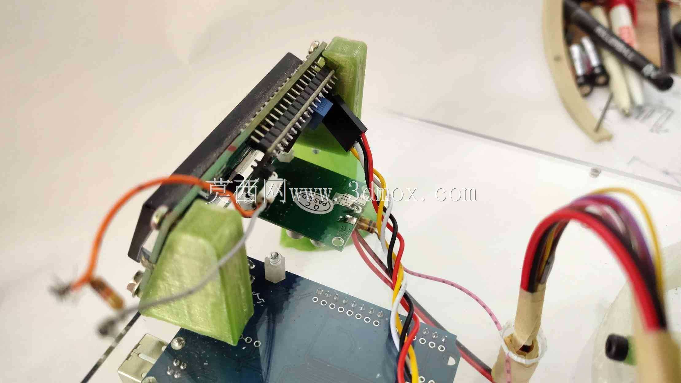 带I2C板支架的双线LCD