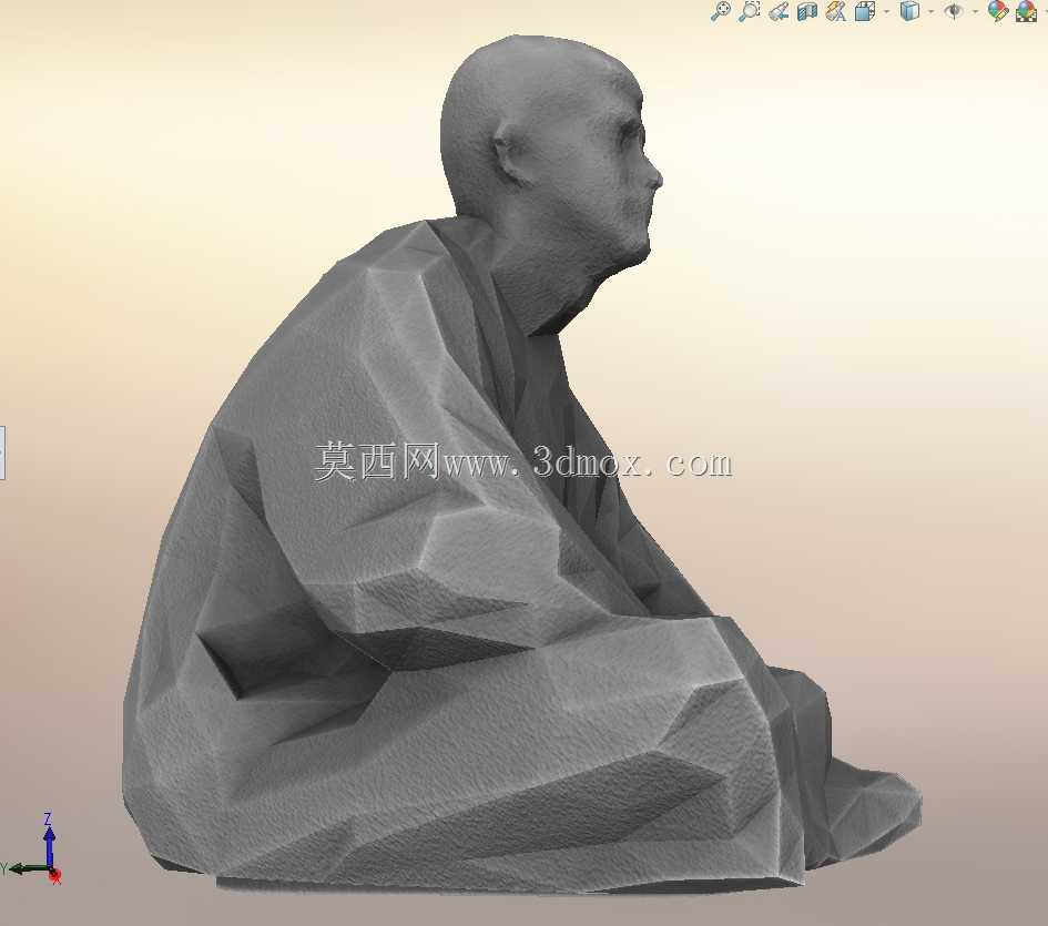 坐着的男人-真人大小-低聚-小房子-露营-盘腿