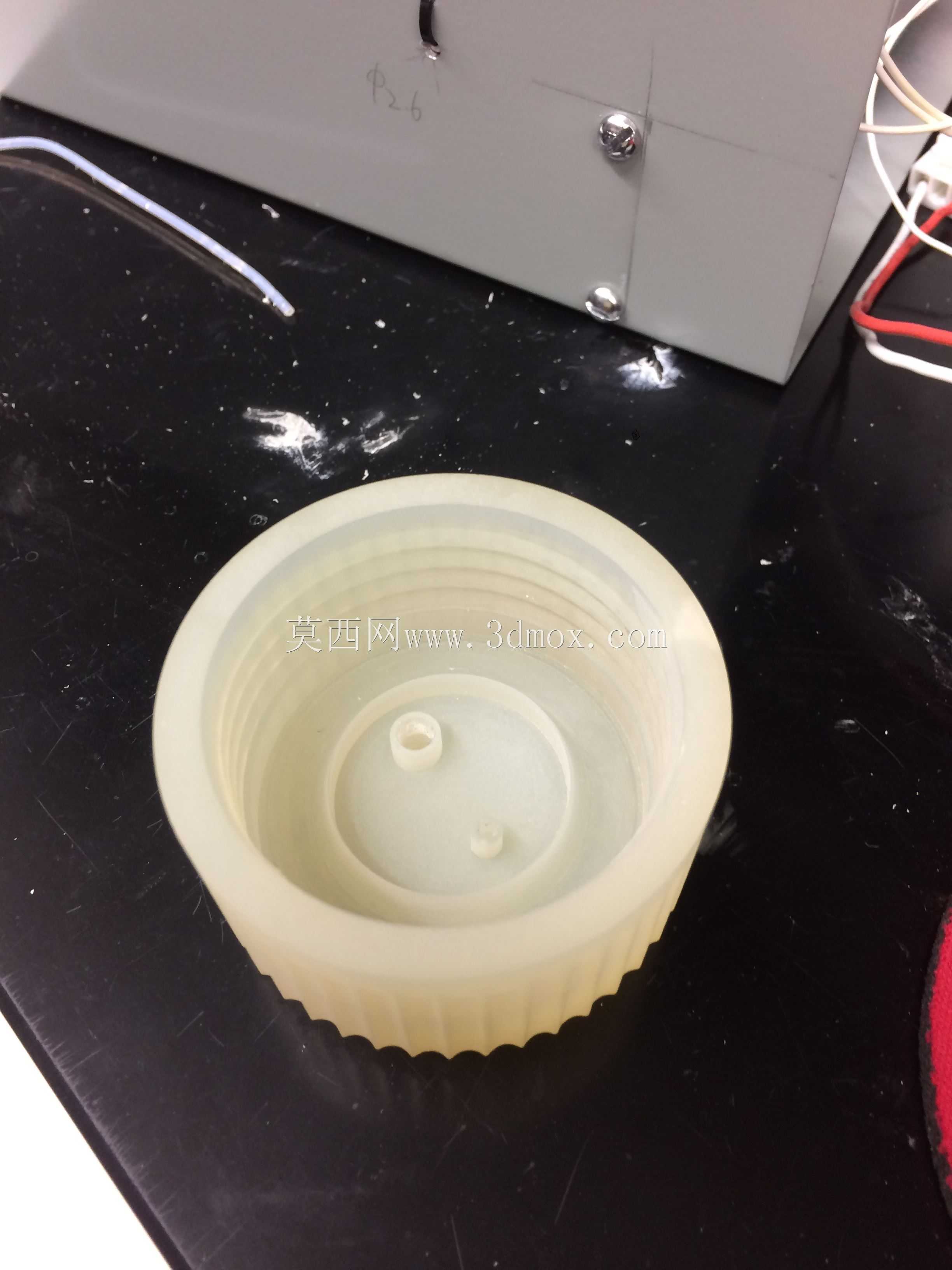 带螺纹的1000毫升派热克斯圆形介质存储瓶盖