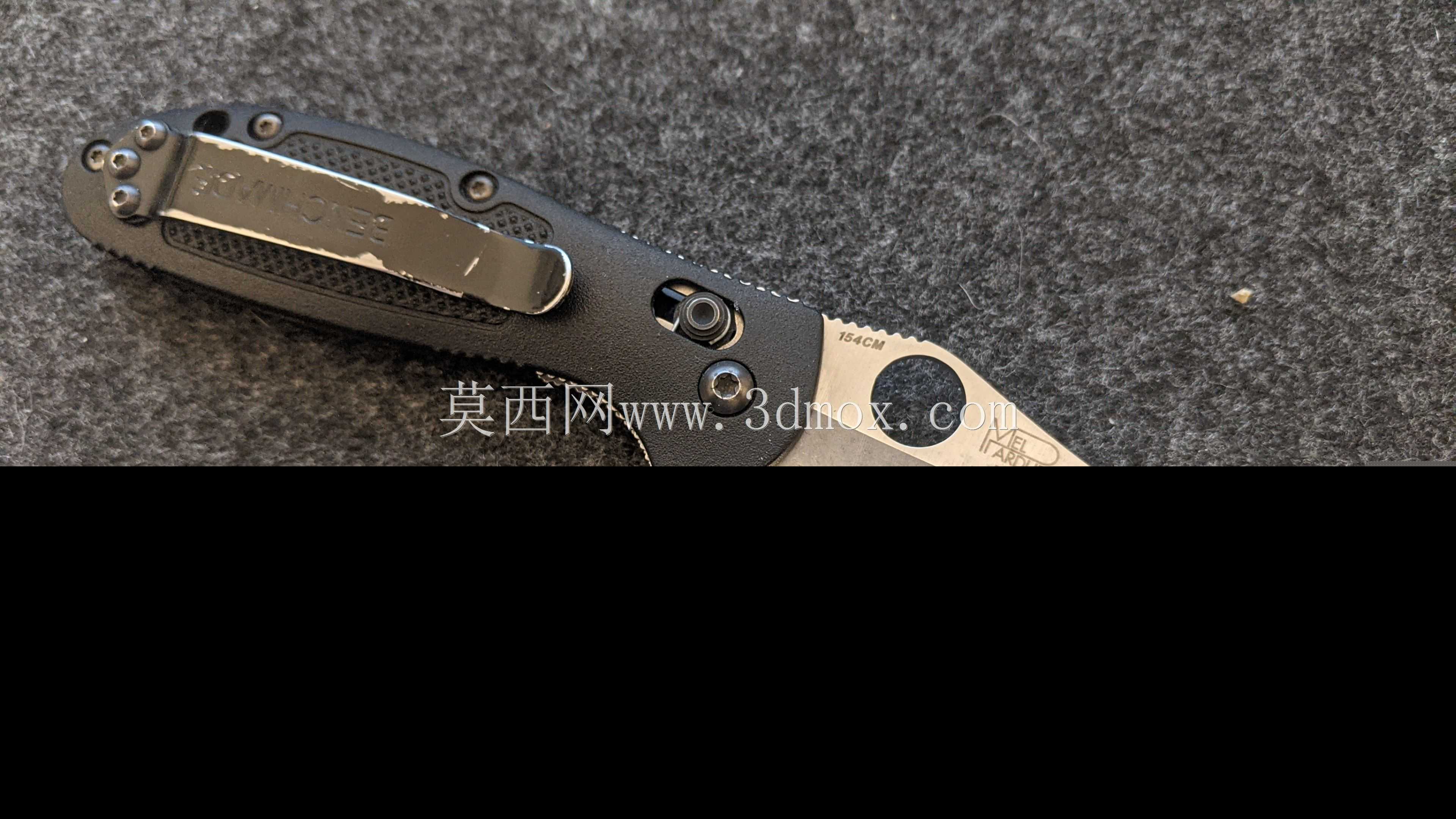 Benchmarkde迷你Griptilian轴杆