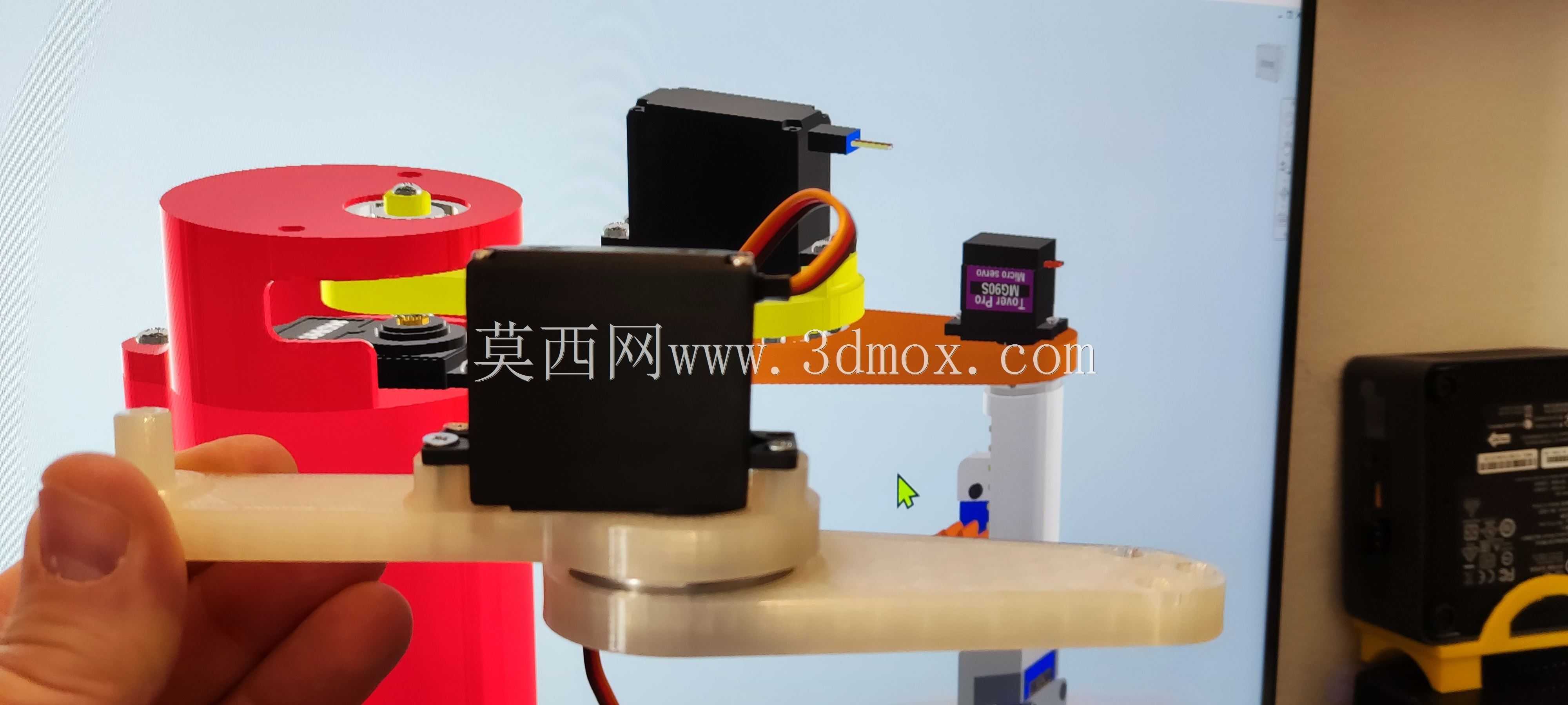 微型机器人scara MG995和M5夹持器。