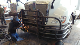 KENWORTH-T680-TUMBA-BURROS