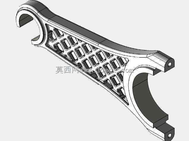 方管座椅和桌子。