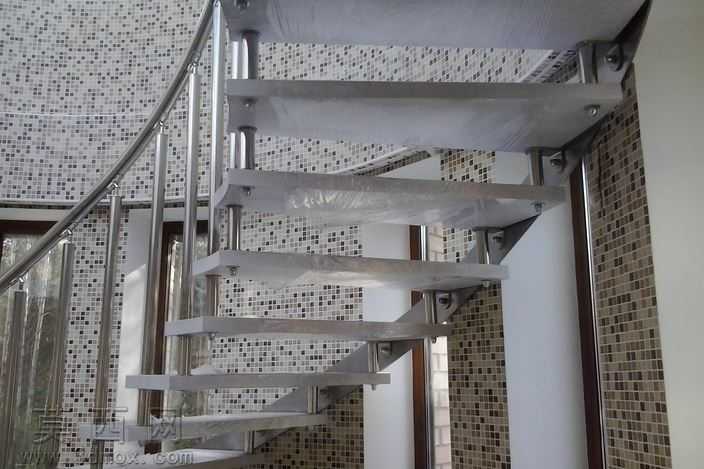 ����¥�ݰ���
